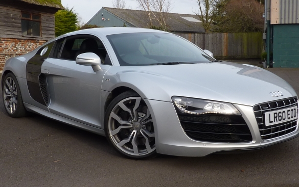 Audi R8 5.2 quattro 2dr 4WD Huge Spec. options cost over £17k
