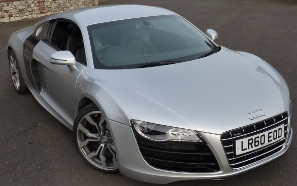 Audi R8 5.2 quattro 2dr 4WD Huge Spec. options cost over £17k