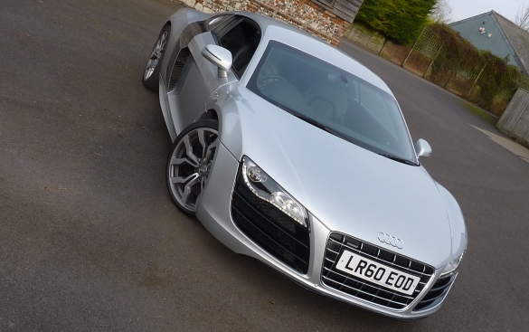 Audi R8 5.2 quattro 2dr 4WD Huge Spec. options cost over £17k