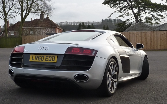 Audi R8 5.2 quattro 2dr 4WD Huge Spec. options cost over £17k