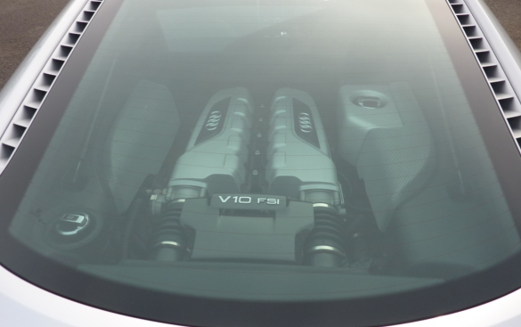 Audi R8 5.2 quattro 2dr 4WD Huge Spec. options cost over £17k