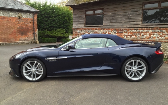 Aston Martin Vanquish 6.0 V12 Volante