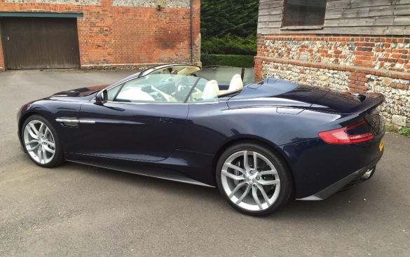 Aston Martin Vanquish 6.0 V12 Volante