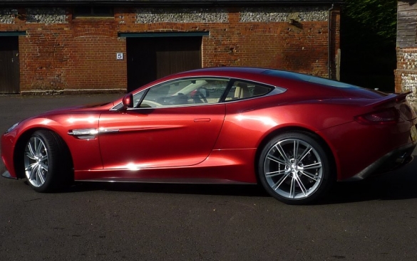 Aston Martin Vanquish V12 2+2 2dr Touchtronic Auto 5.9 THE ULTIMATE ASTON! LIST £212k