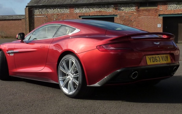 Aston Martin Vanquish V12 2+2 2dr Touchtronic Auto 5.9 THE ULTIMATE ASTON! LIST £212k