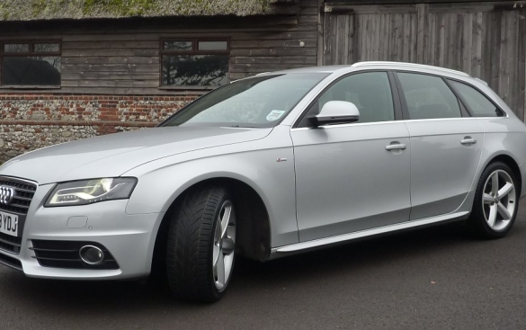 Audi A4 2.0 TDI 143 S Line 5dr Multitronic FAST and 54.3 MPG EXTRA URBAN